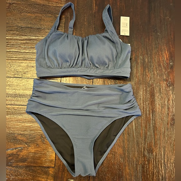 Cupshe Women's Navy Bikini Set with Adjustable Straps - Picture 8 of 13